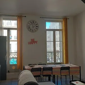 https://t4-de-70-m2-3-chambres-centre-ville-8-couchages.fr-provencehotel.com
